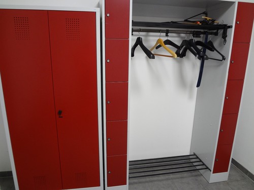 2stck offene garderobe - c+p,